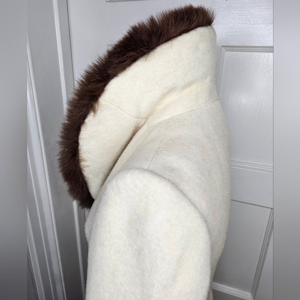 VTG 70s Pierre Cardin Princess-Cut Coat with Fox Fur Collar - Picture 4 of 16